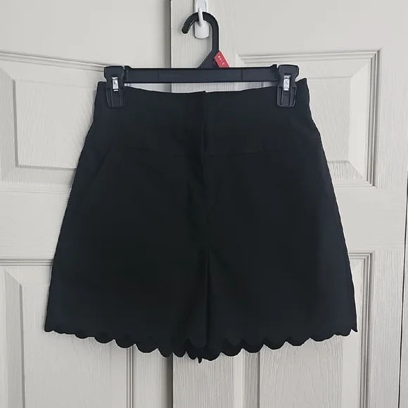 Rebecca Taylor Black High Waist Scalloped Shorts.. #390 - Picture 1 of 13